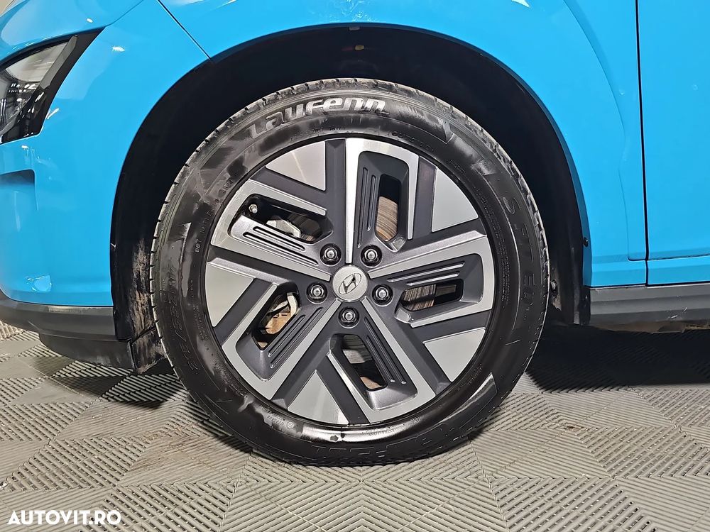 Hyundai KONA - 14