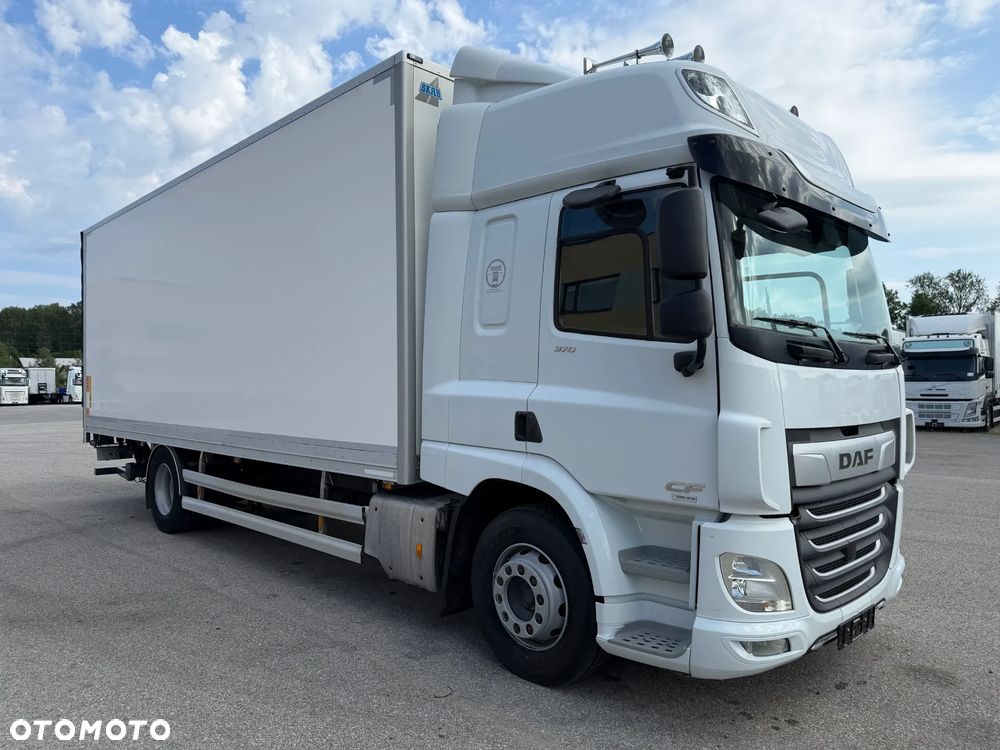 DAF CF370 4X2 EURO6 + SIDE OPENING - 3