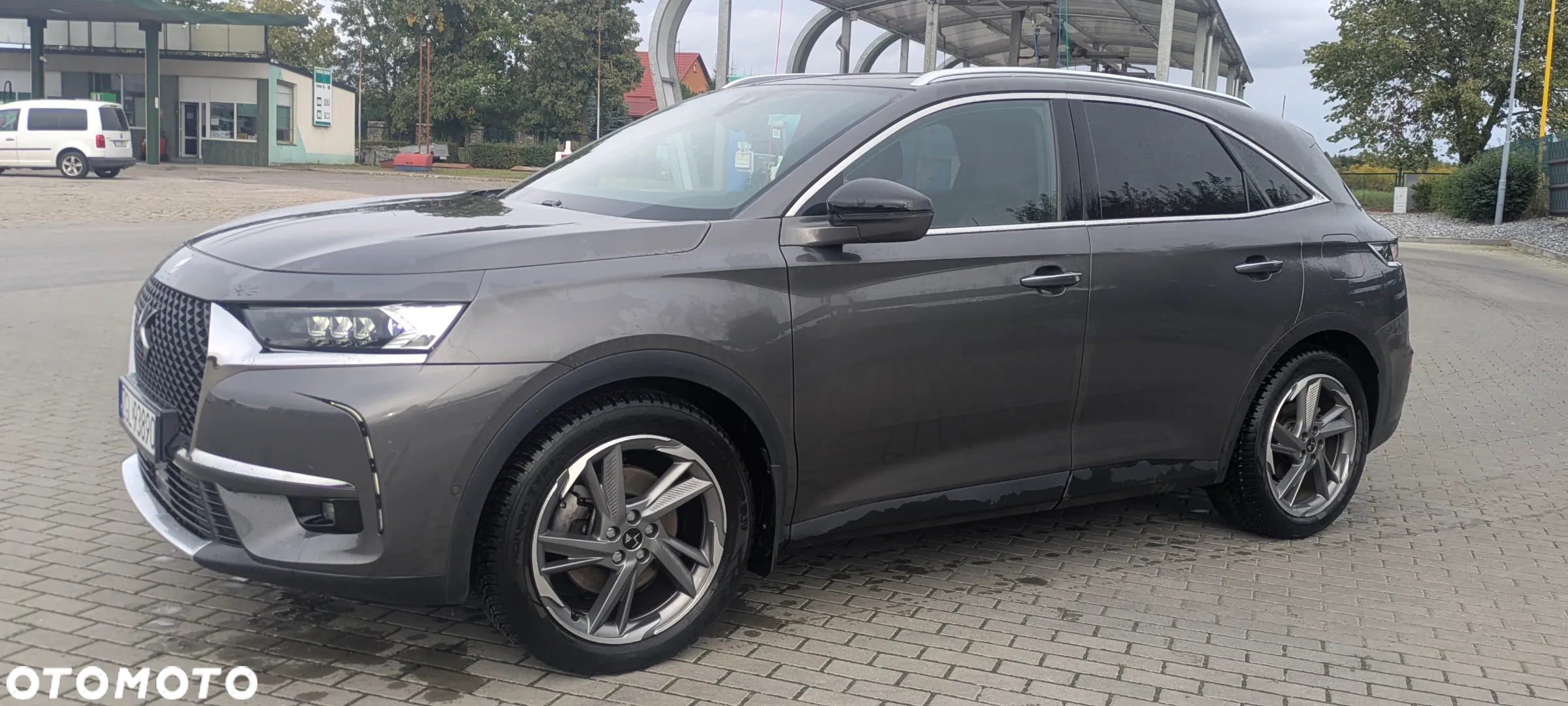 DS Automobiles DS 7 Crossback 1.6 E-Tense So Chic - 4