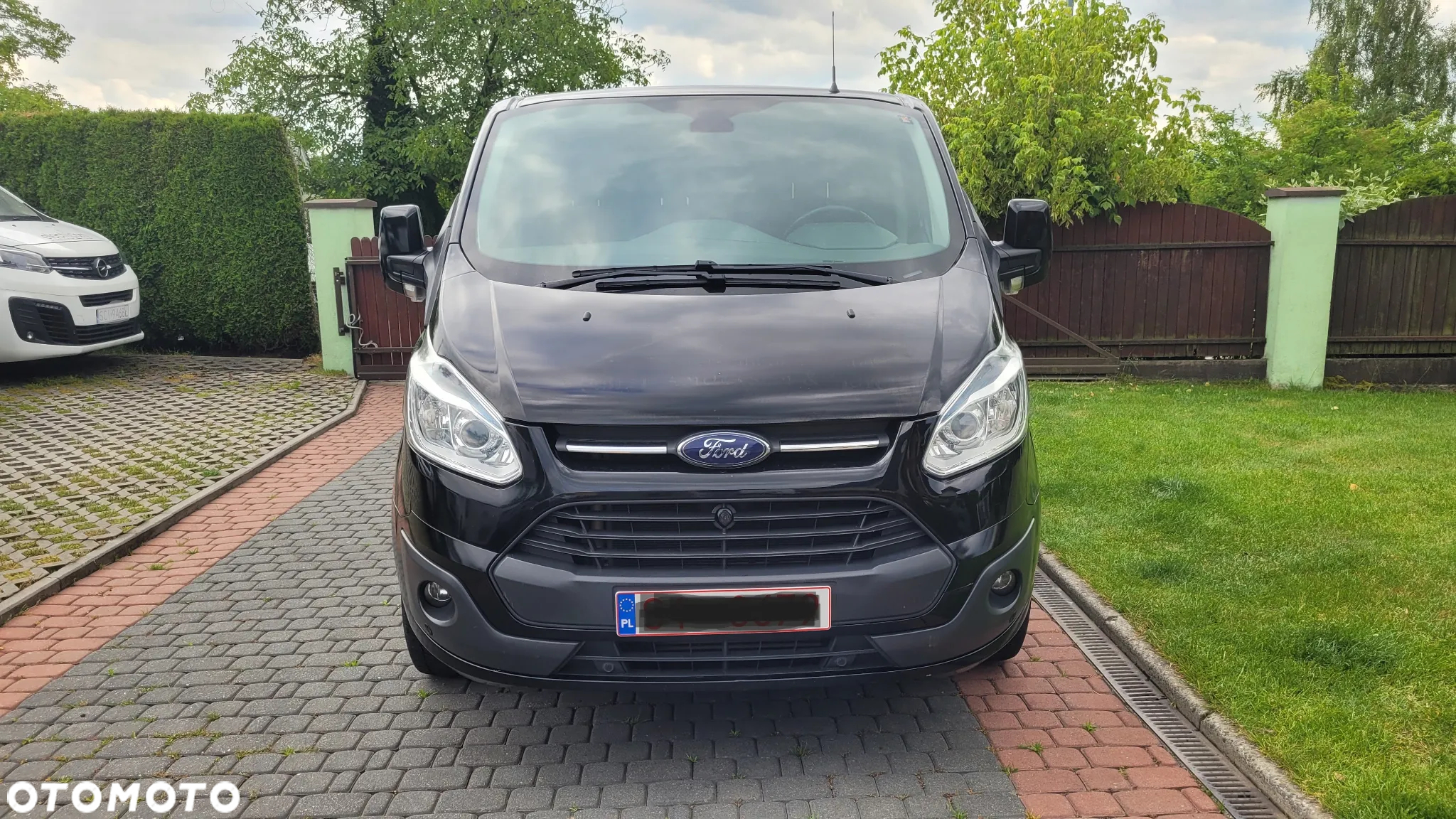 Ford TRANSIT CUSTOM LIMITED L2 2.2TDCI-155PS - 8