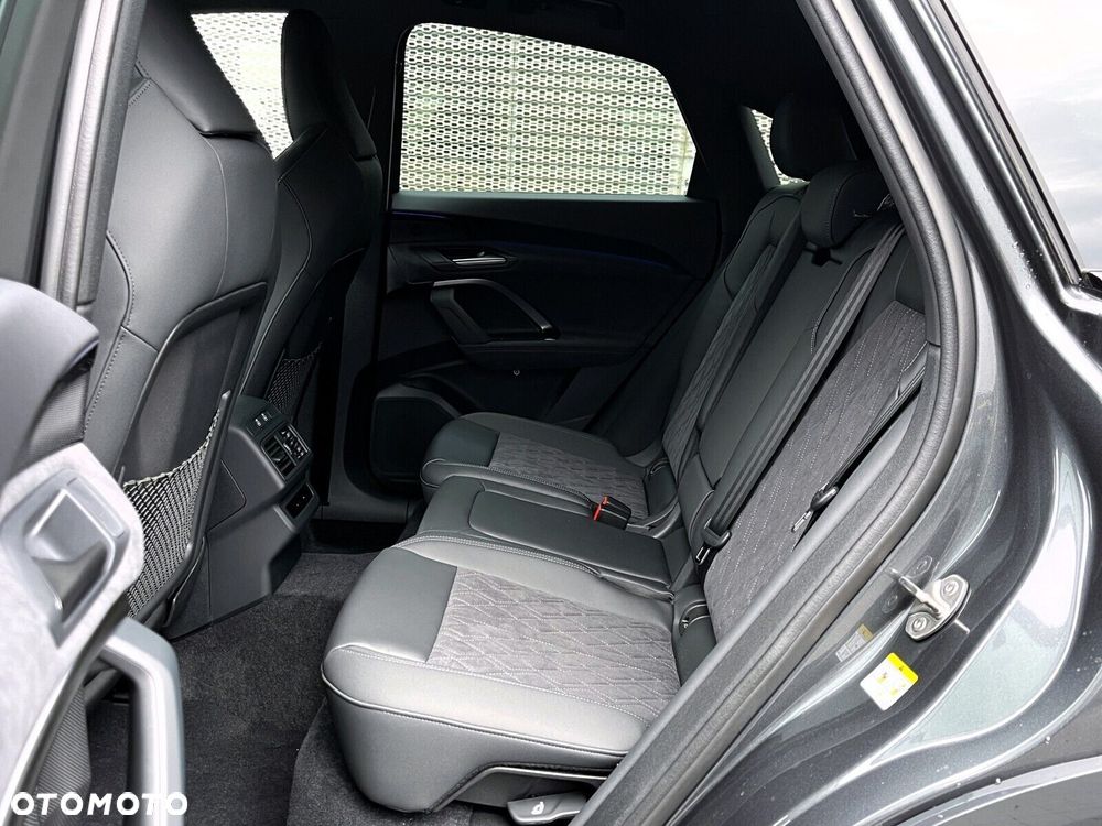 Audi Q5 Sportback - 28