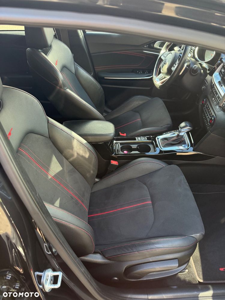 Kia ProCeed 1.6 T-GDI GT DCT - 26