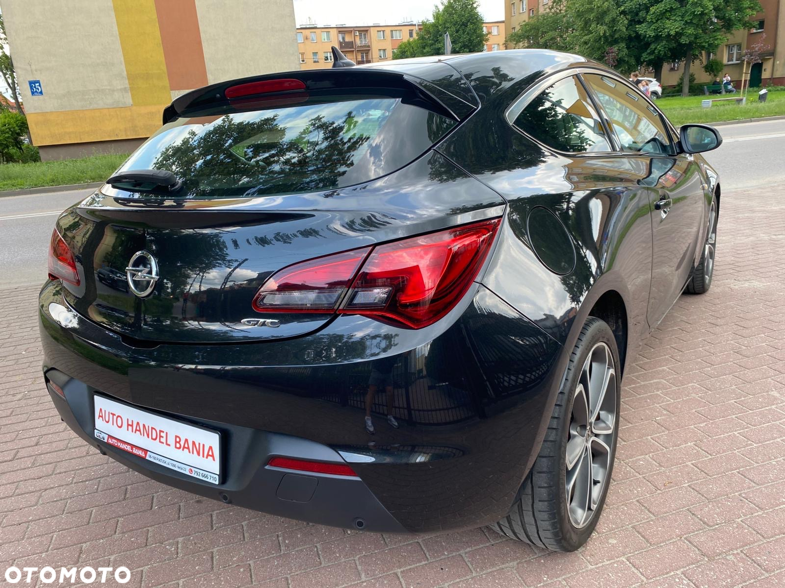 Opel Astra GTC 1.4 Turbo - 16