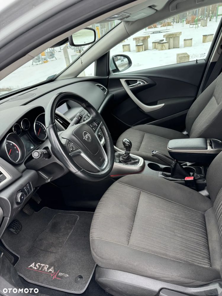 Opel Astra 1.4 Turbo Cosmo - 9