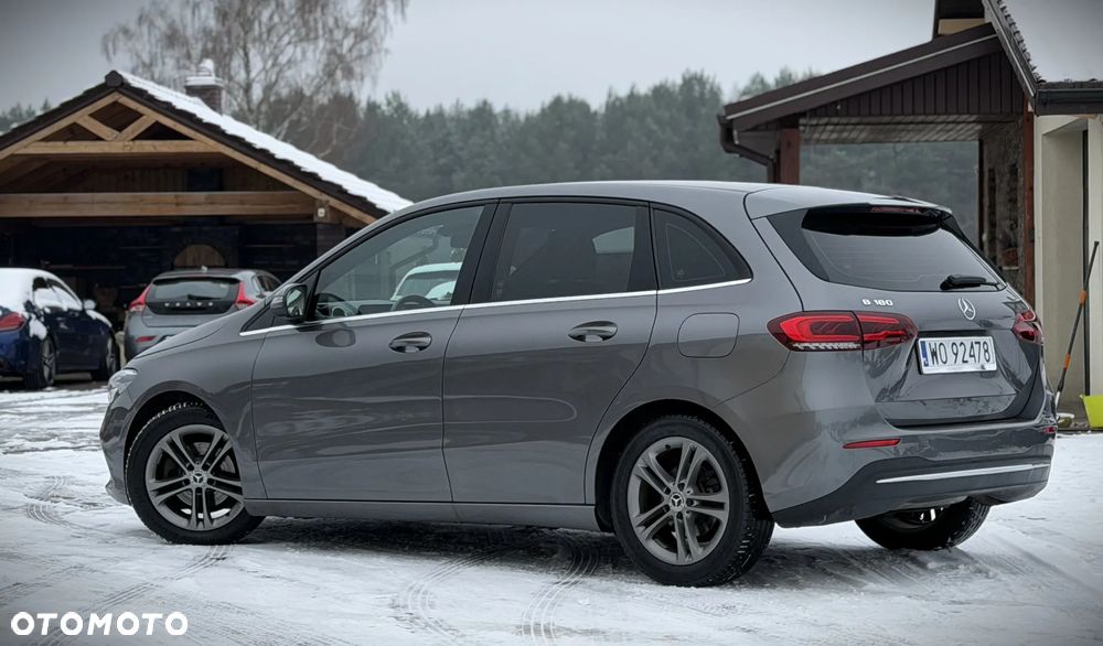 Mercedes-Benz Klasa B 180 7G-DCT Progressive - 18