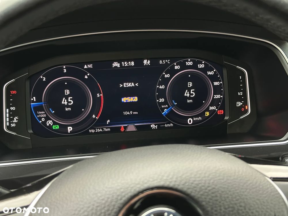 Volkswagen Tiguan - 11