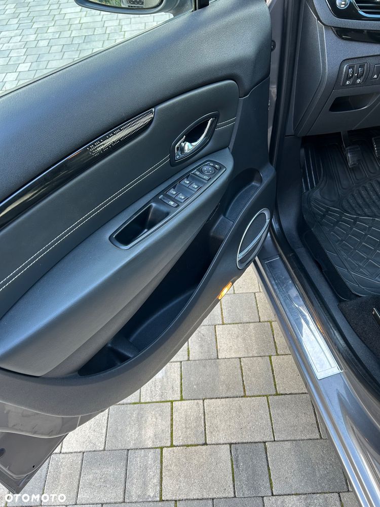 Renault Scenic - 16