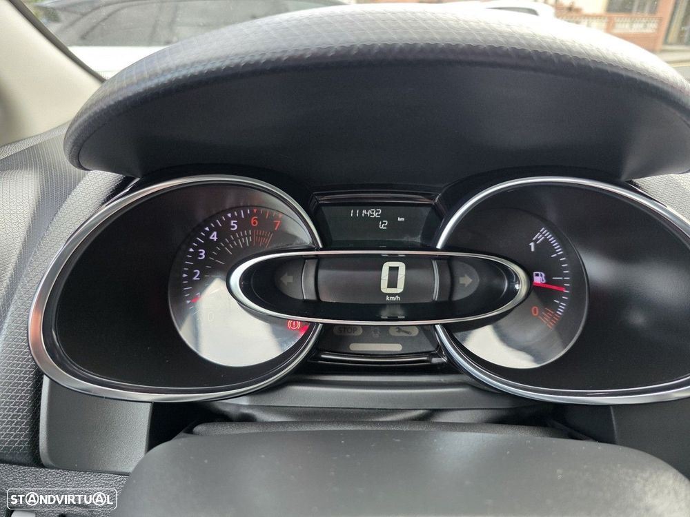 Renault Clio Sport Tourer 0.9 TCe Limited - 9