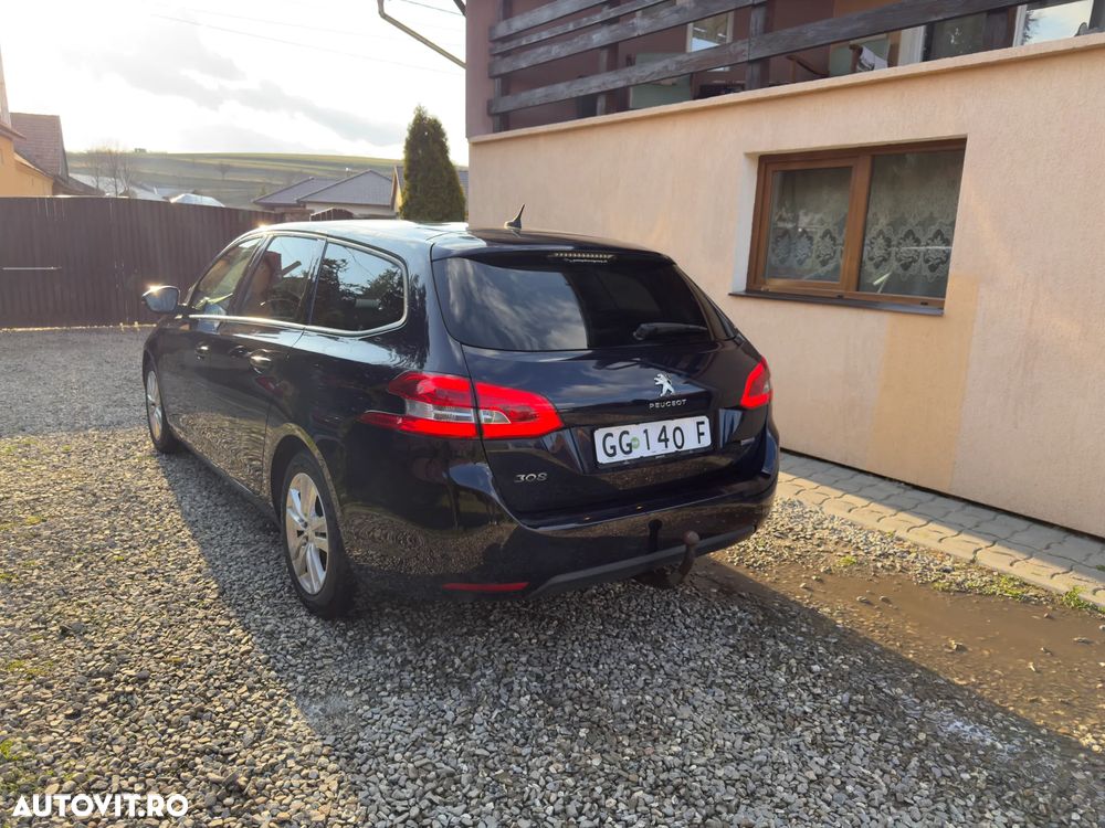 Peugeot 308 - 4