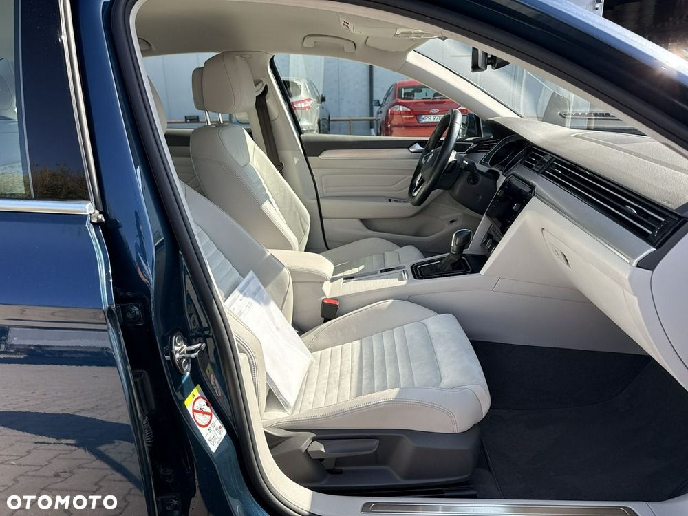 Volkswagen Passat 2.0 TSI Elegance DSG - 21