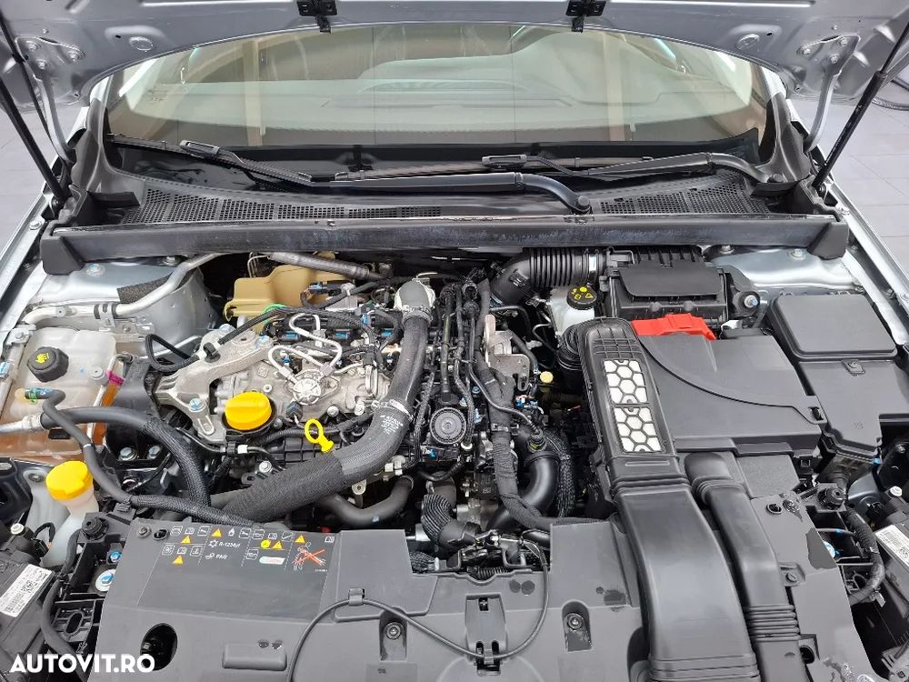 Renault Megane TCe 140 GPF Techno - 21