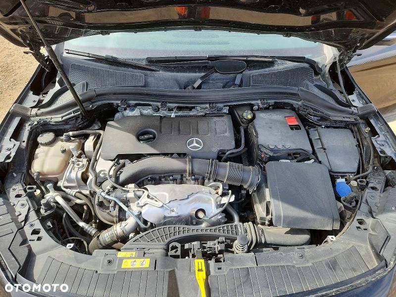 Mercedes-Benz GLA 250 4-Matic AMG Line - 23