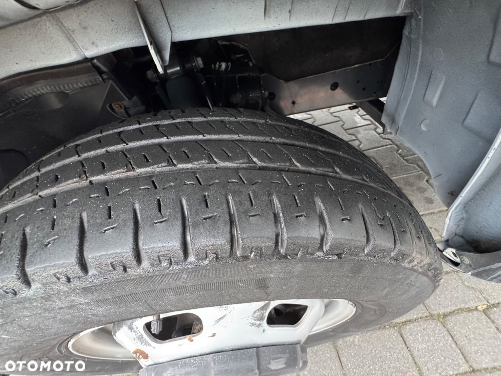 Iveco 35C14,,35C17,,35C18,,50C15,,50C17,,50C18 - 12