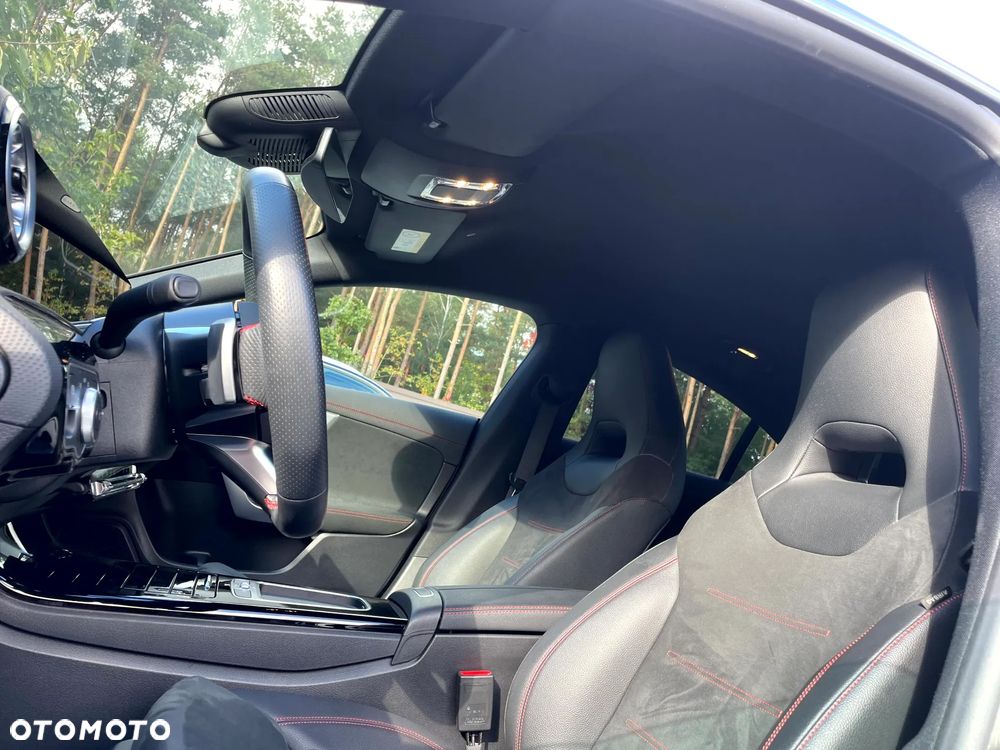 Mercedes-Benz CLA 2024