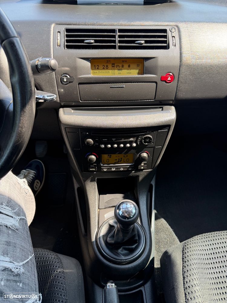 Citroën C4 1.6 HDi VTR Pack - 21