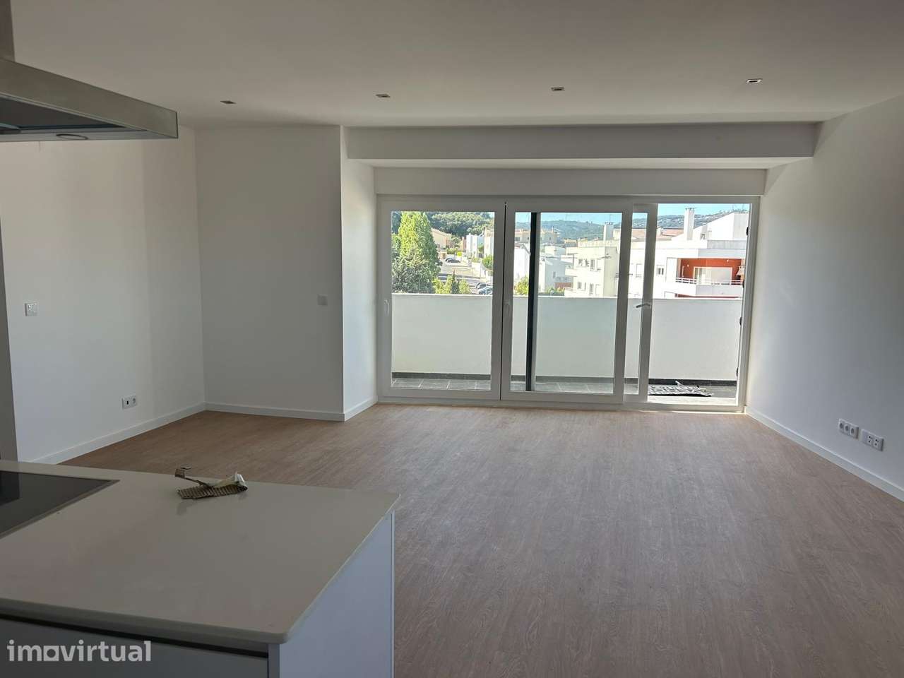 T3 +1 Duplex NOVO no Empreendimento Varandas do Pinheiro - Grande imagem: 5/34