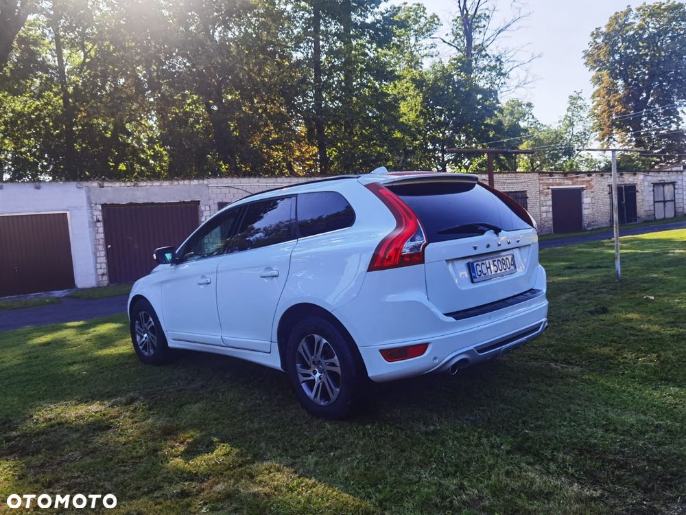 Volvo XC 60 2.4D AWD Kinetic - 9