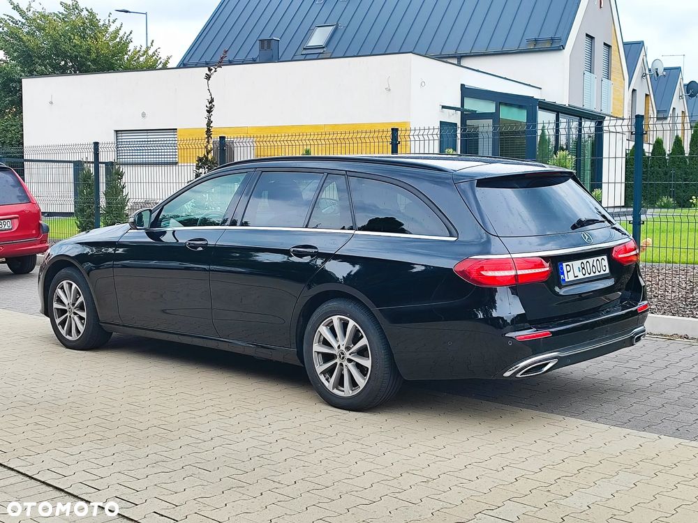 Mercedes-Benz Klasa E 220 d 4Matic 9G-TRONIC - 4
