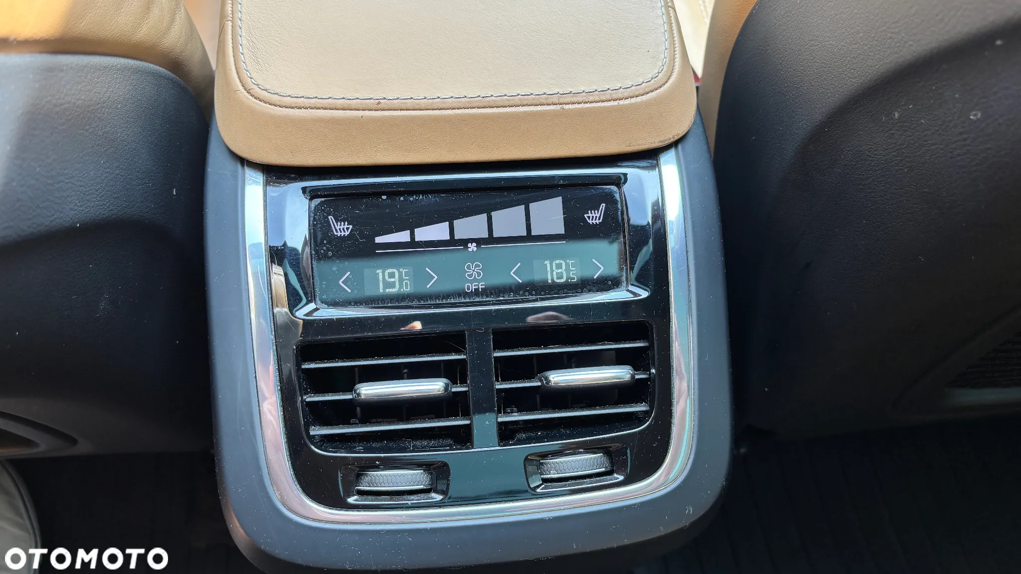 Volvo XC 90 T6 AWD Inscription 7os - 16