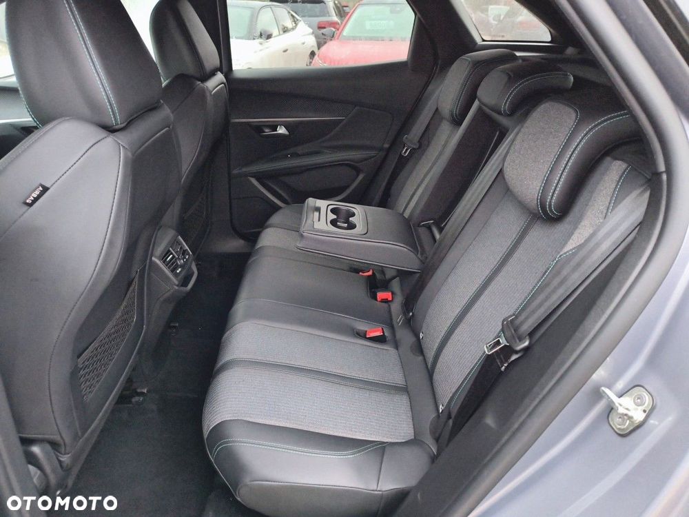 Peugeot 3008 1.2 PureTech Allure Pack S&S EAT8 - 10