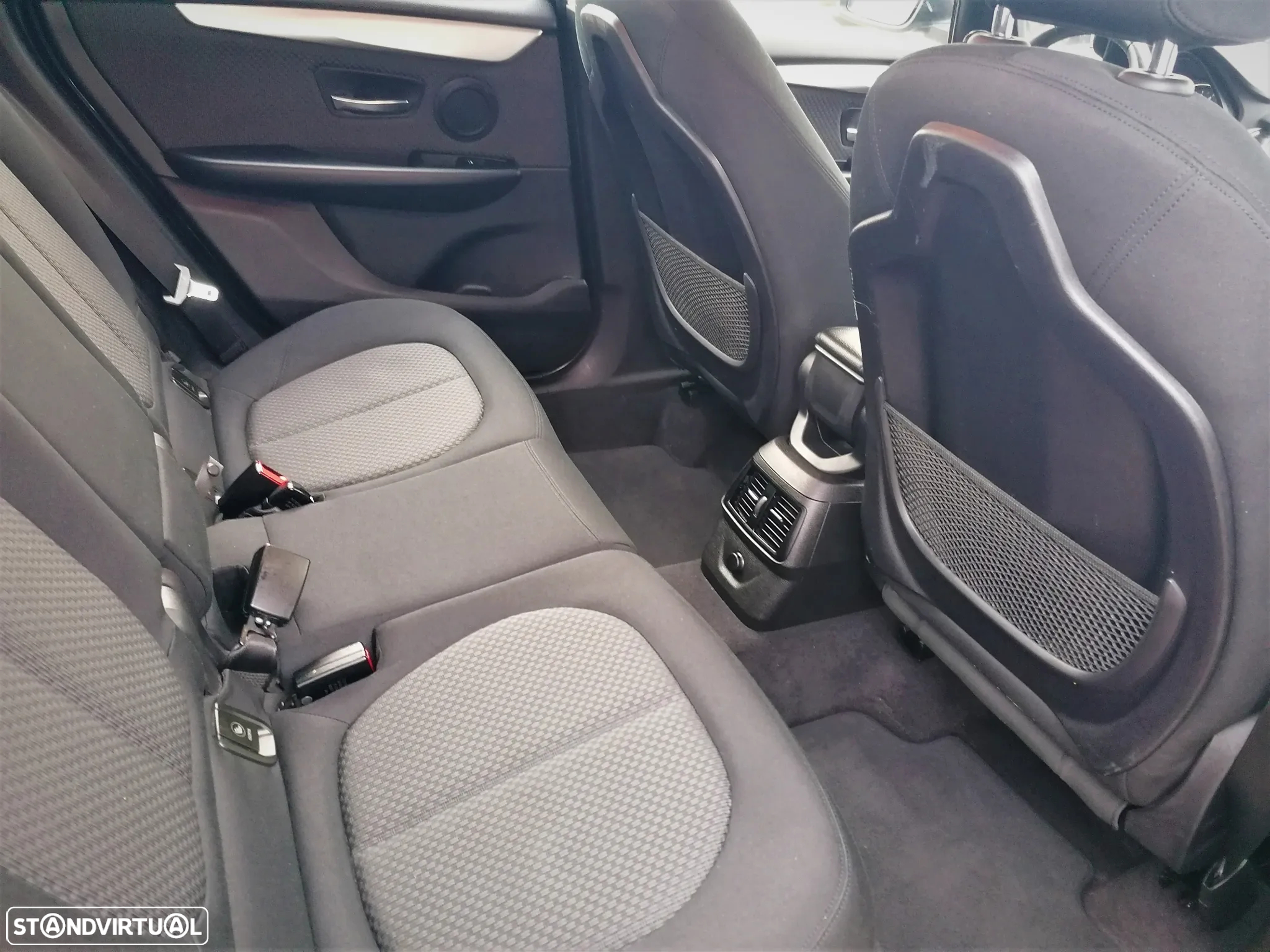 BMW 218 Active Tourer i Advantage - 15