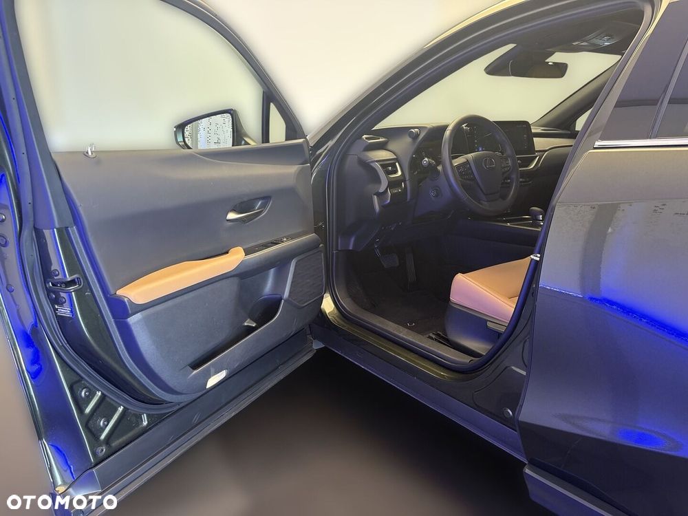 Lexus UX - 7