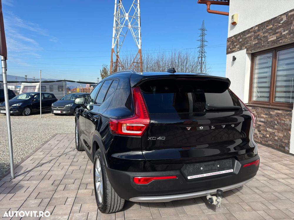 Volvo XC 40 - 5