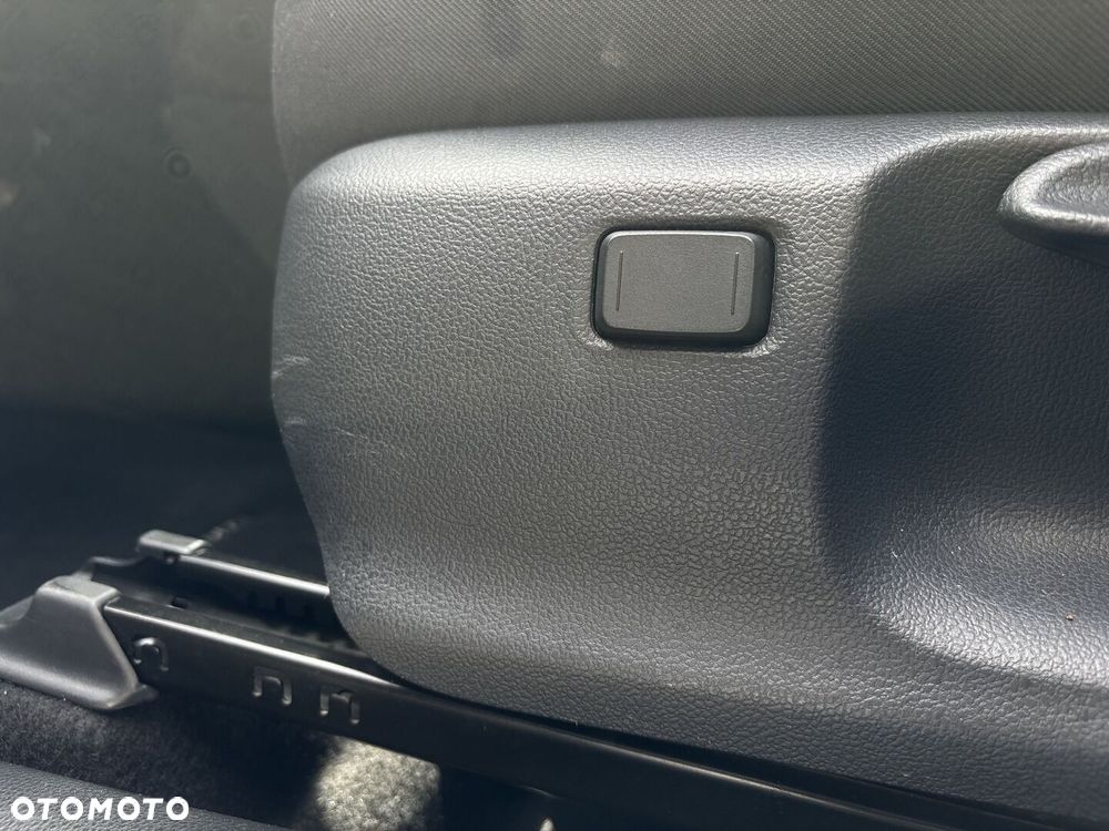 Toyota Yaris Cross - 35