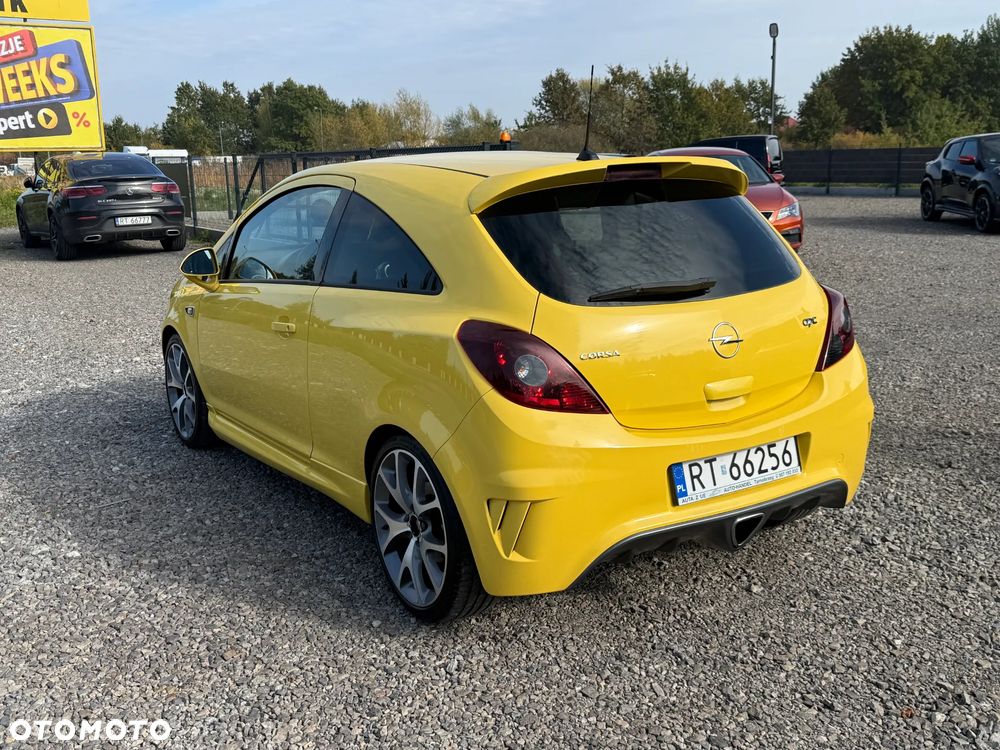 Opel Corsa 1.6 T OPC - 4