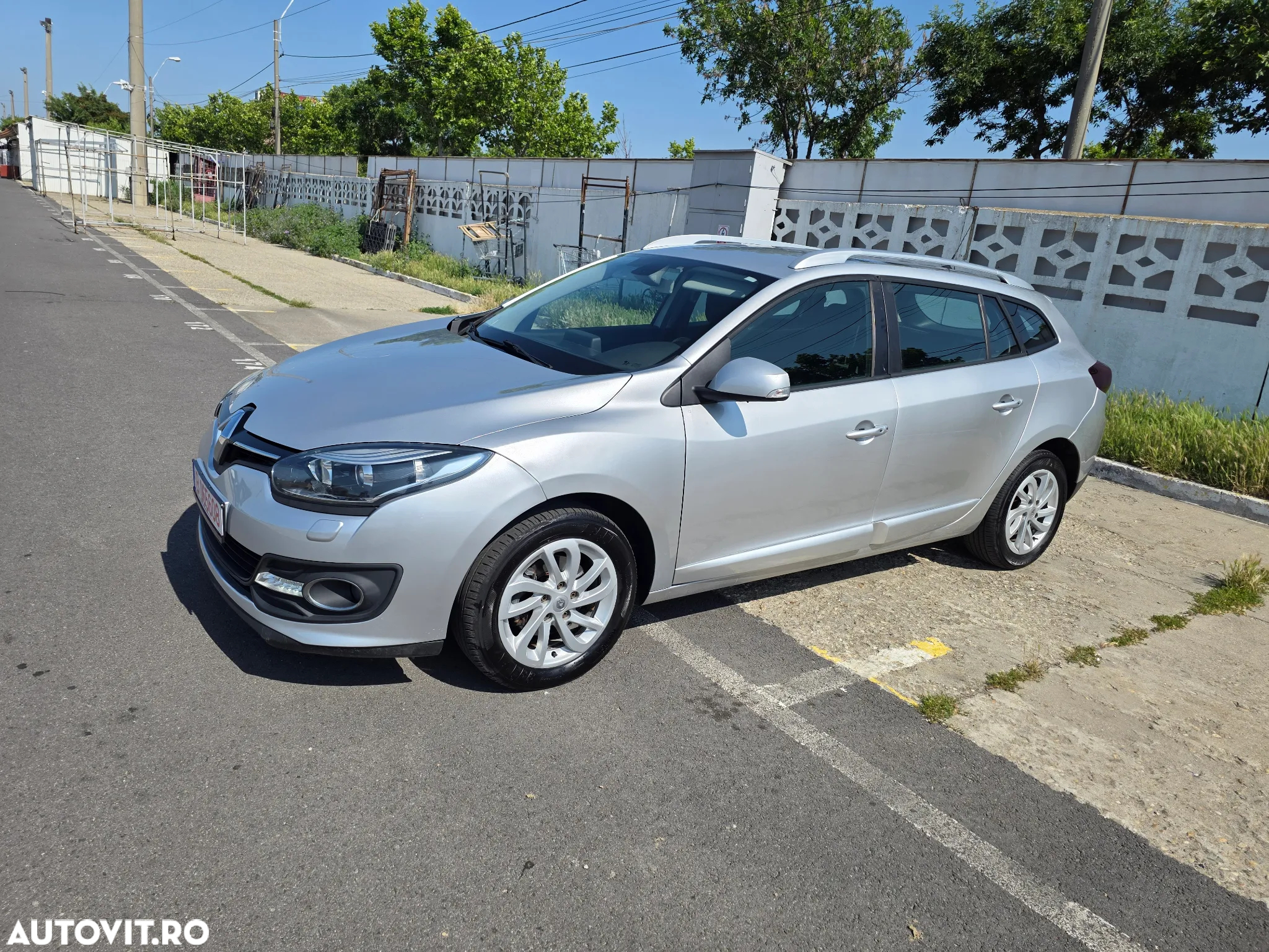 Renault Megane Grandtour ENERGY TCe 115 Start & Stop Authentique - 16