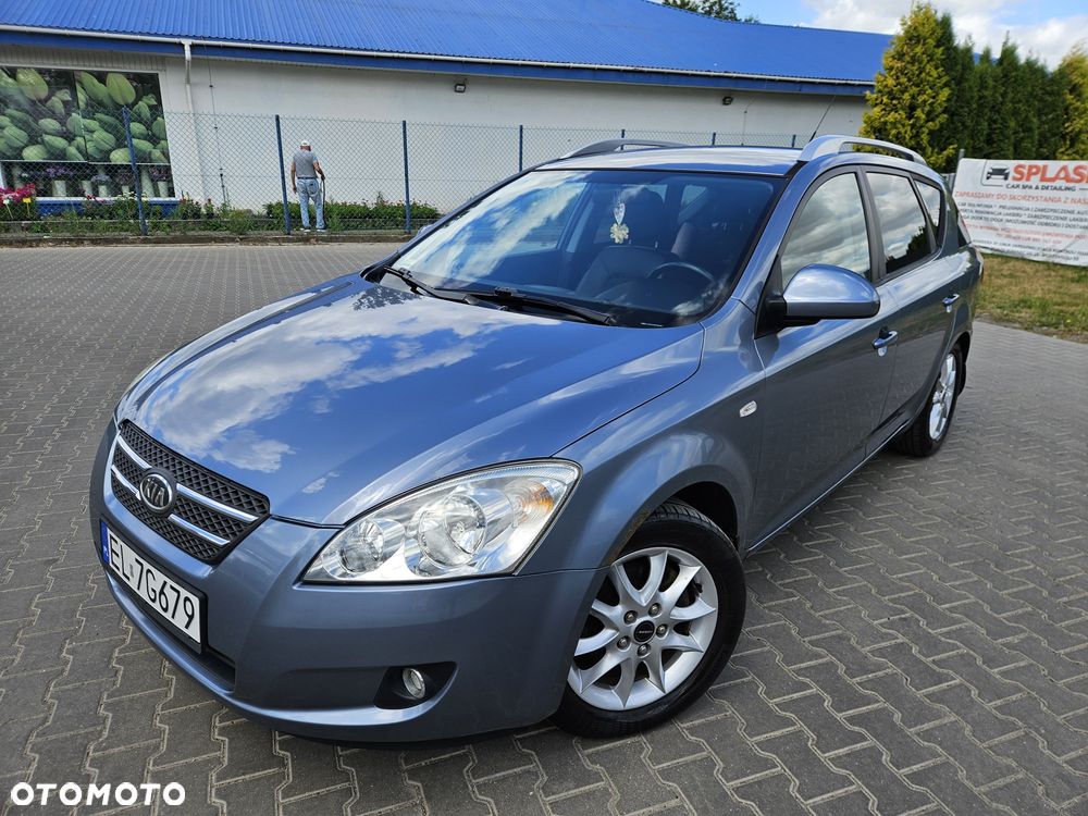 Kia Ceed - 1