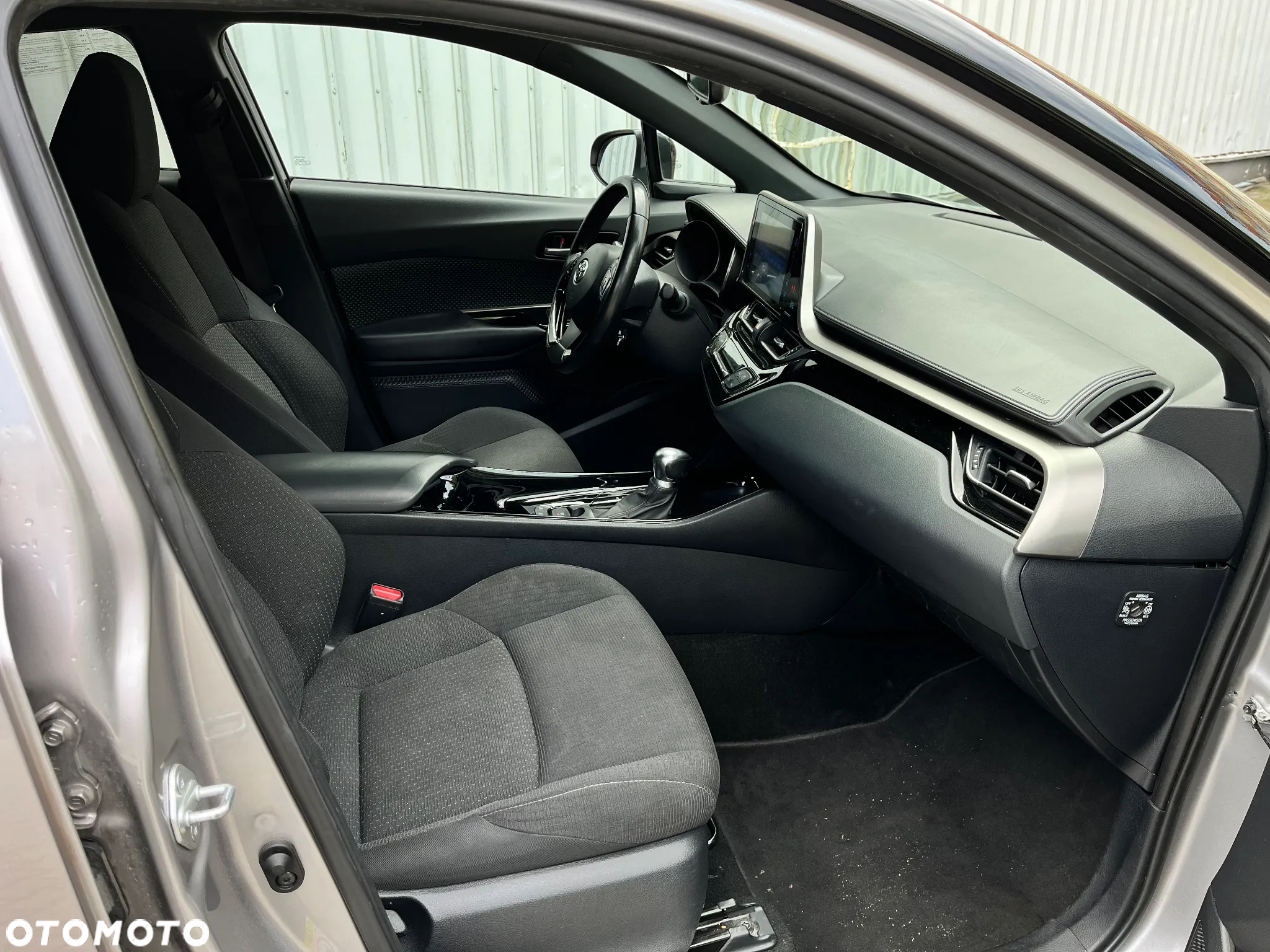 Toyota C-HR 1.8 Hybrid GPF Executive - 12