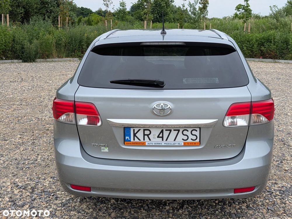 Toyota Avensis 2.0 Prestige EU5 MS - 4