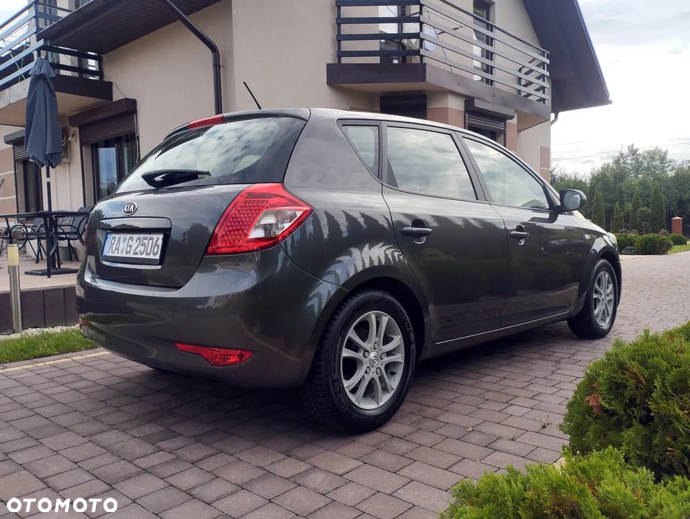 Kia Ceed 1.4 CVVT Spirit - 4
