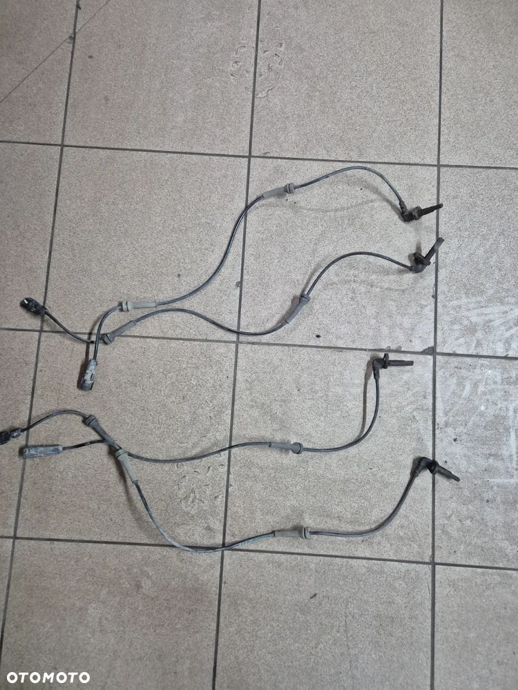 CZUJNIK ABS TYŁ MASTER III MOVANO B  NV400 2.3 10r.+ - 1