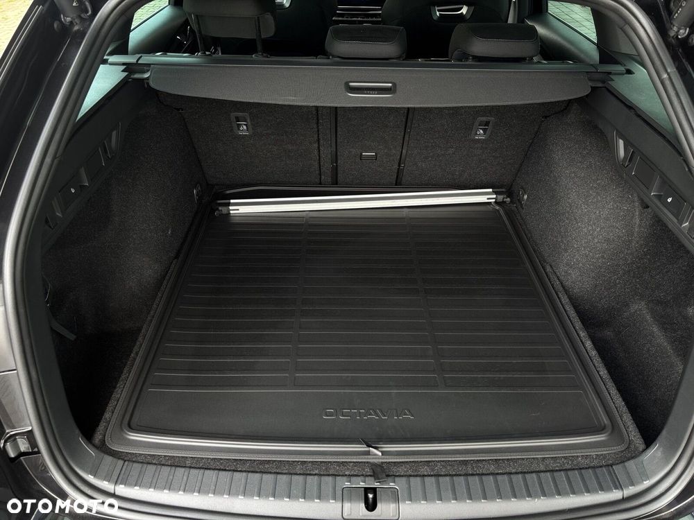Skoda Octavia 2.0 TDI Sportline DSG - 10