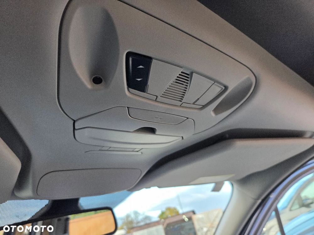 Ford Tourneo Connect Grand - 29