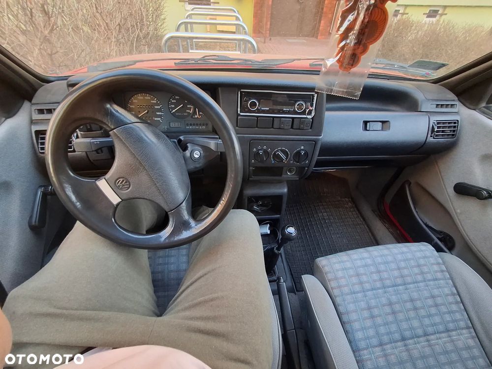 Volkswagen Polo - 17
