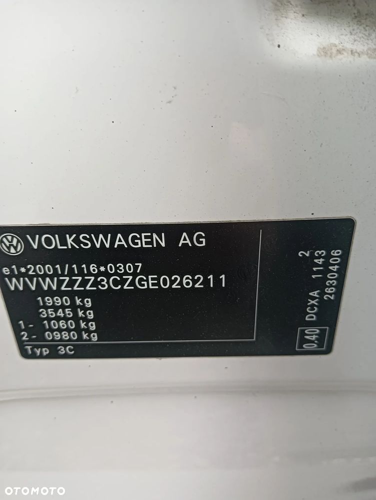 Volkswagen Passat 1.6 TDI BMT Comfortline - 13