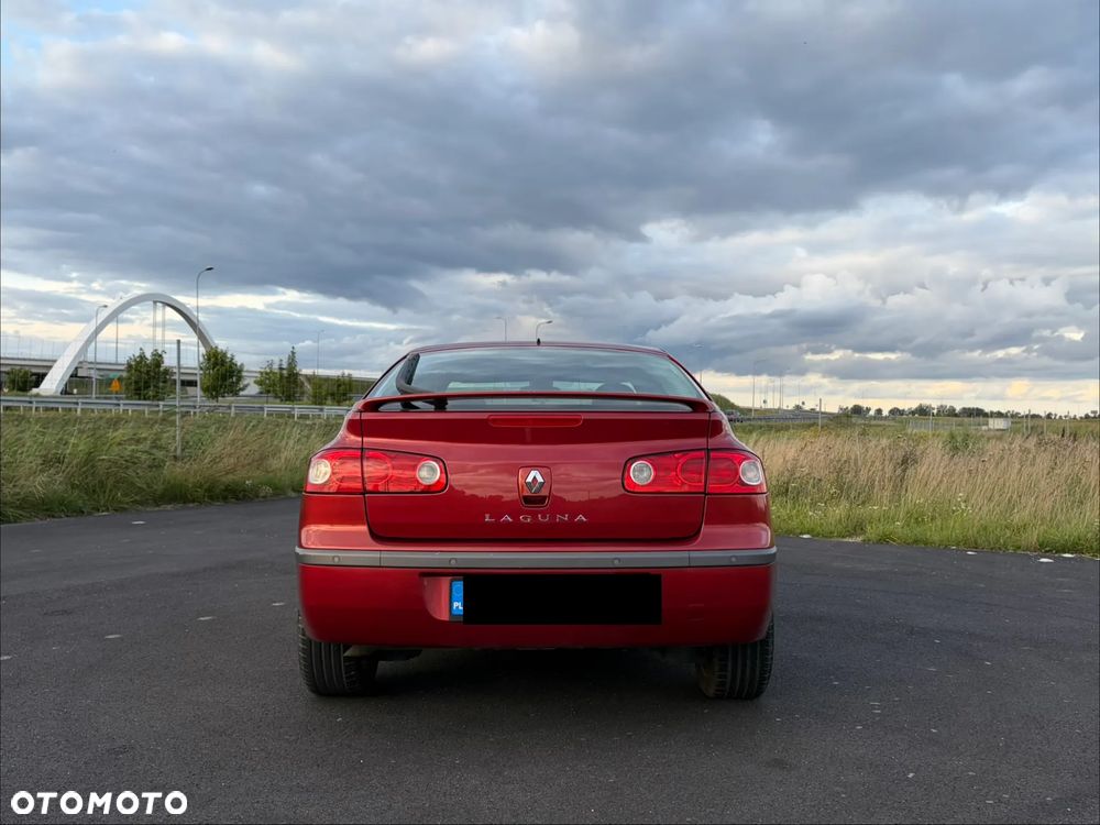 Renault Laguna 1.9 dCi Confort Dynamique - 3