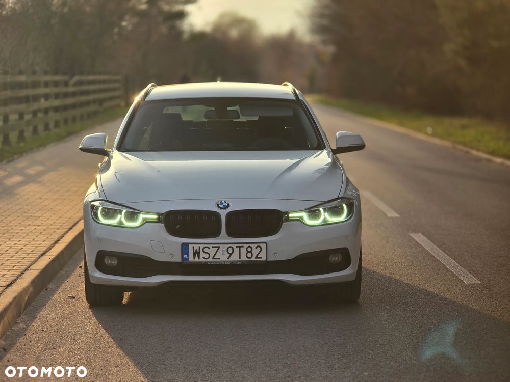 BMW Seria 3 320d Sport Line - 11