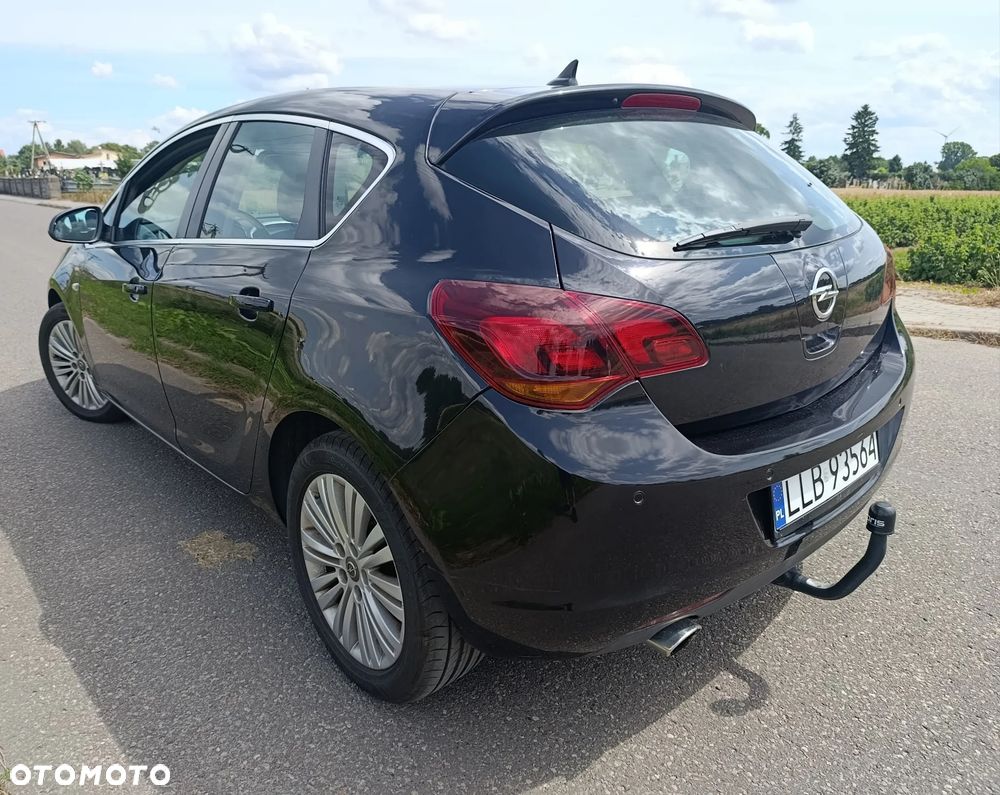 Opel Astra 2.0 CDTI Cosmo - 5