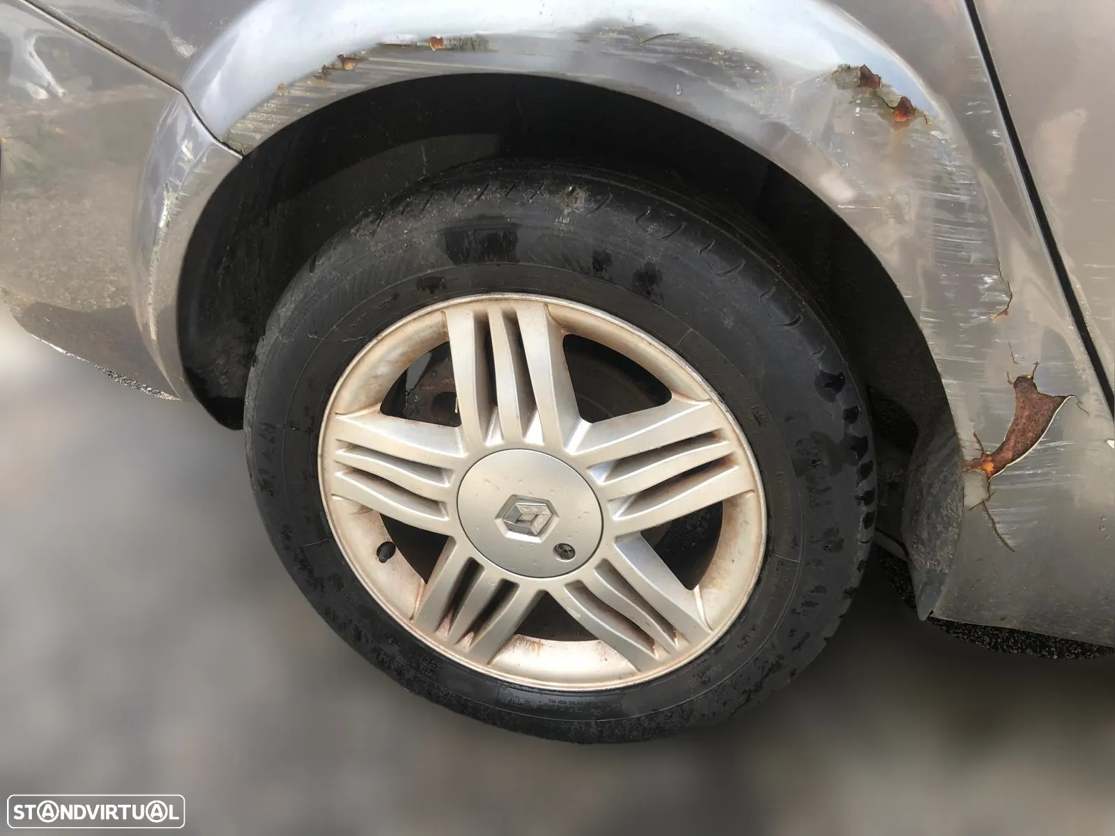 Renault Megane II 1.5 DCI Break de 2005 para peças - 8