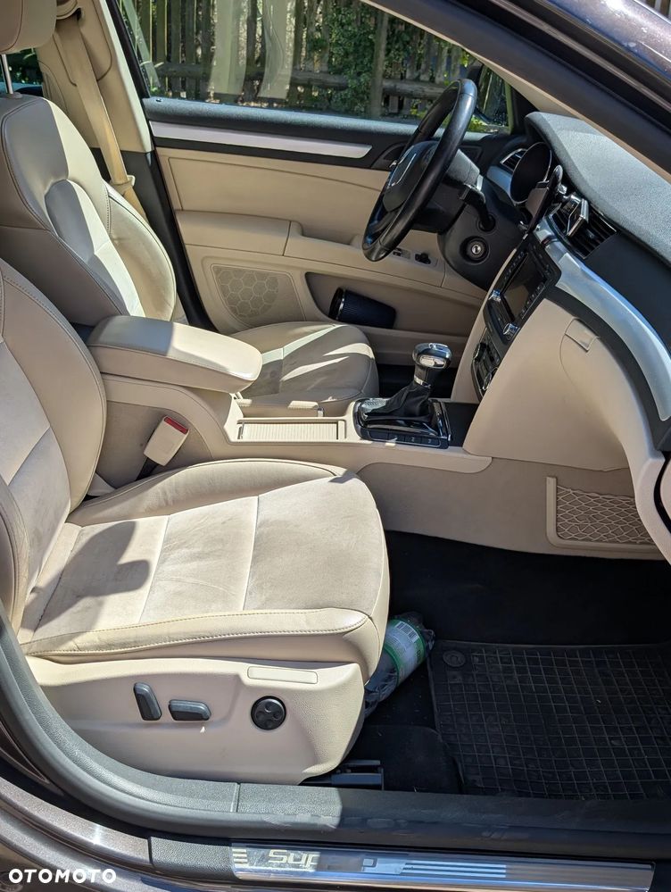 Skoda Superb 1.8 TSI Platinum DSG - 14
