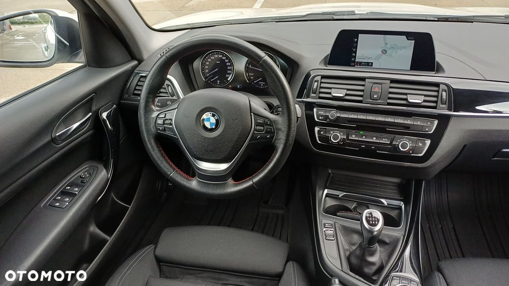 BMW Seria 1 118i - 12