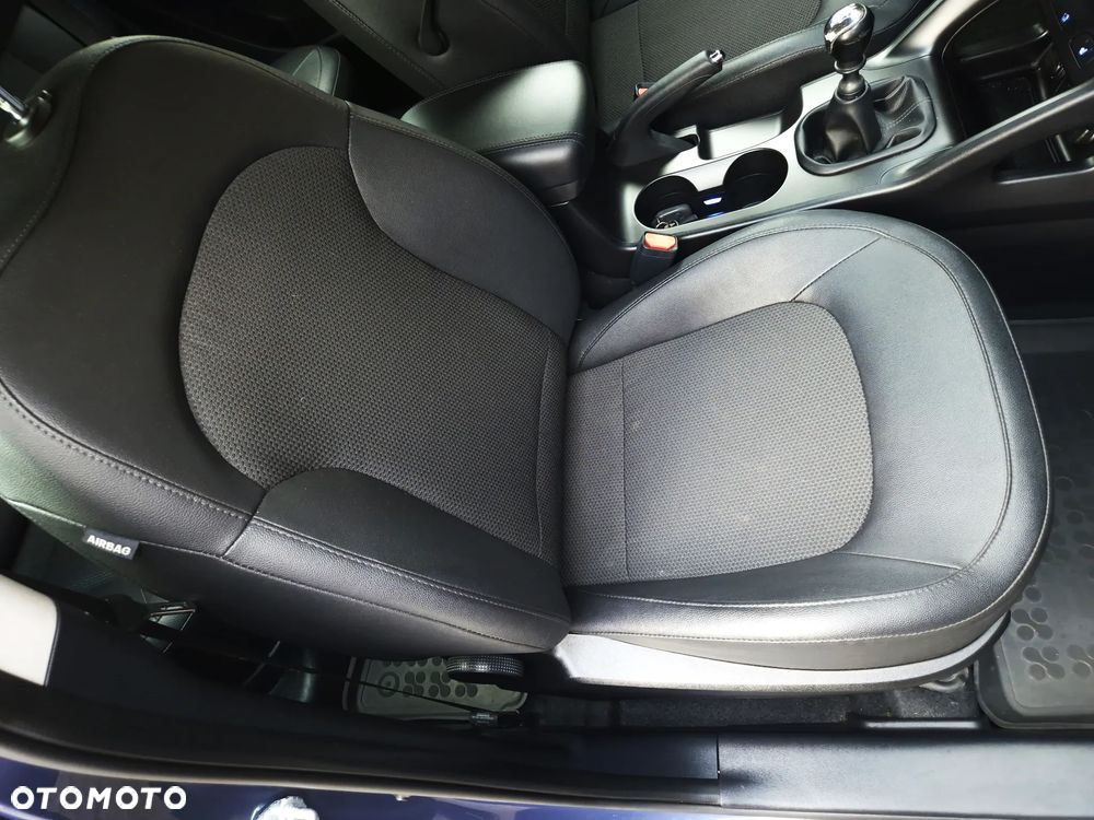 Hyundai ix35 1.6 2WD blue Style - 33