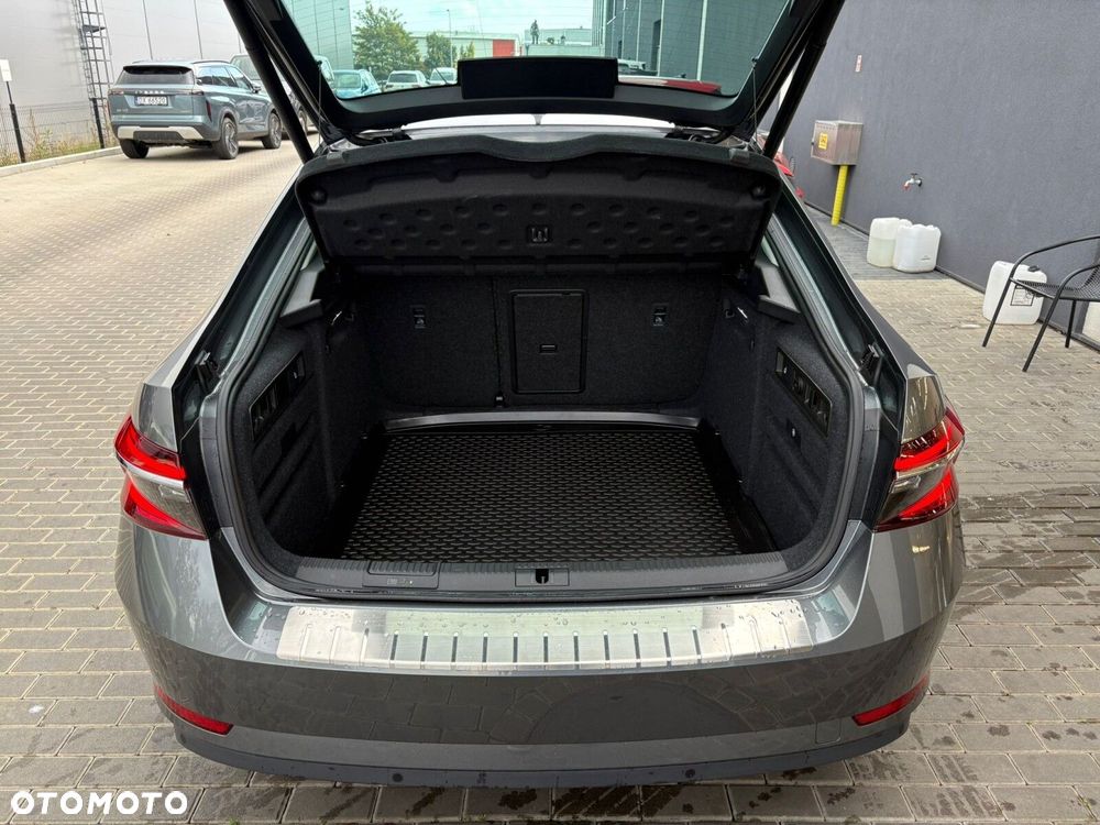 Skoda Superb 2.0 TSI Style DSG - 18