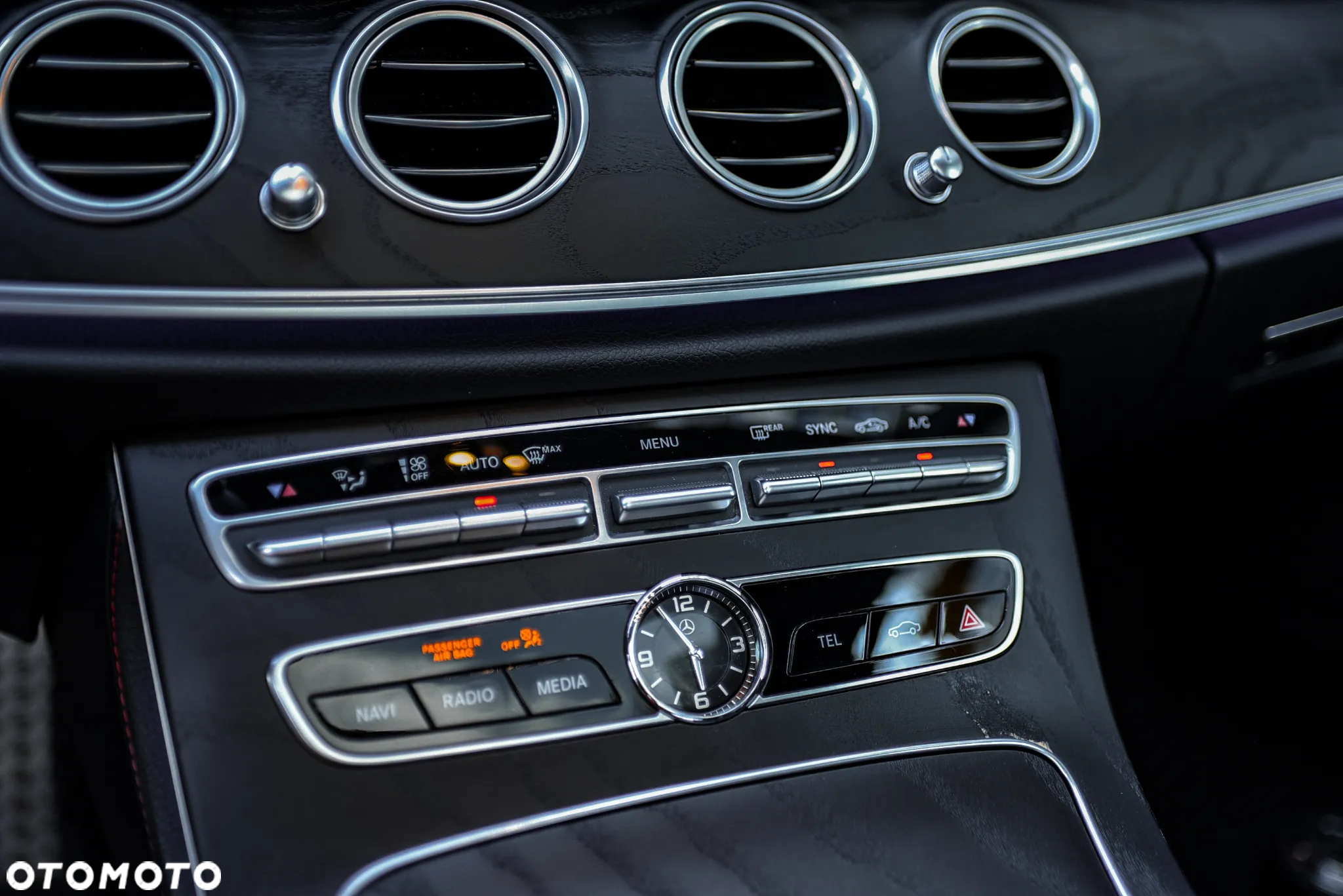 Mercedes-Benz Klasa E AMG 53 Coupe 4-Matic+ 9G-TRONIC - 19