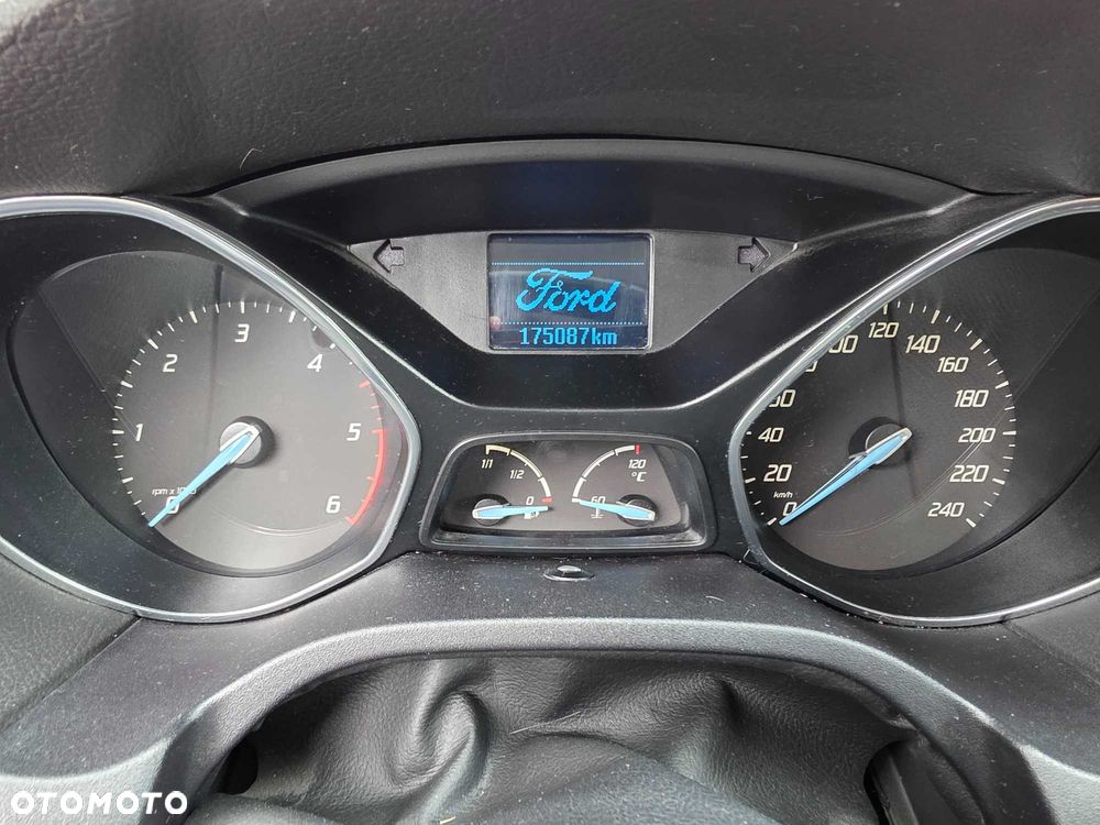 Ford Focus - 8