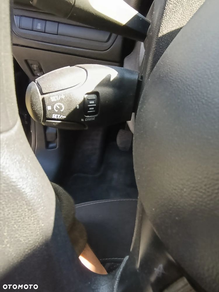 Peugeot 208 82 VTI Allure - 11